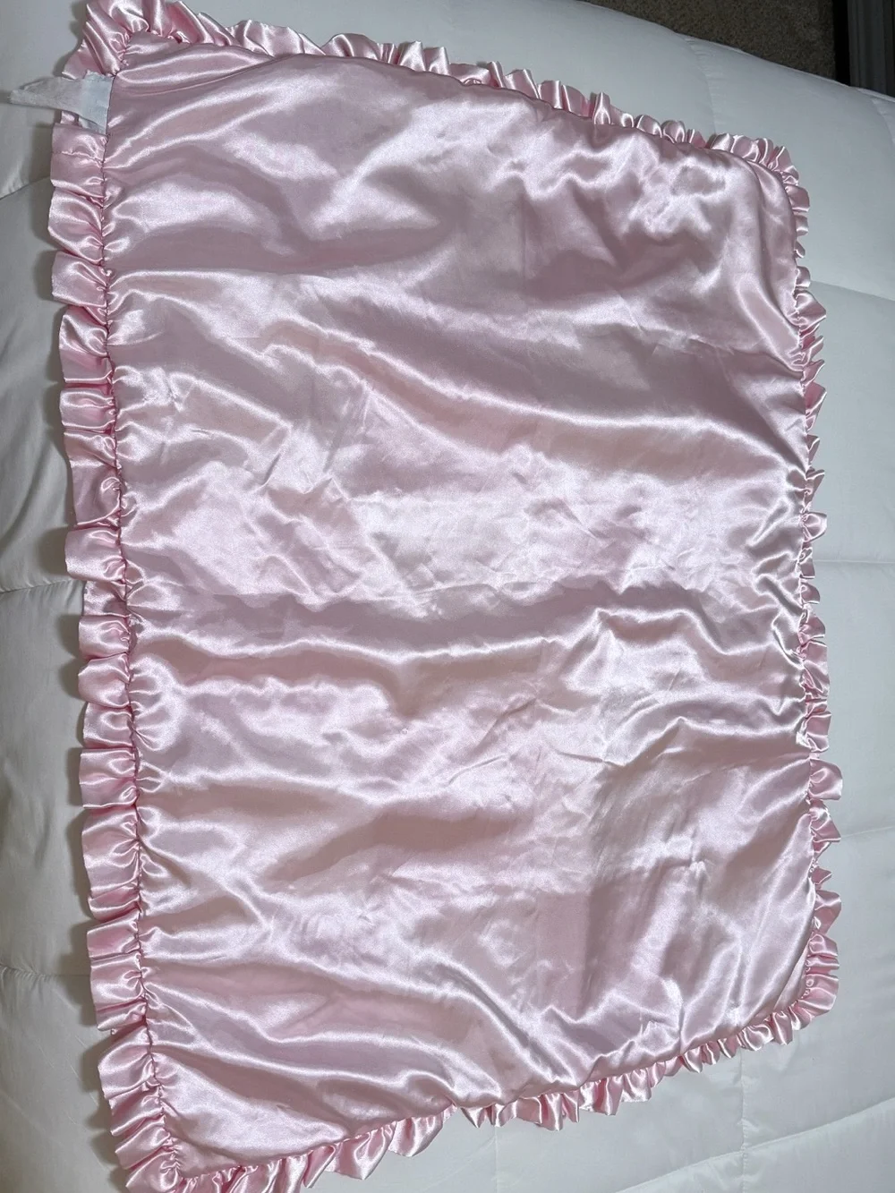 Plush Rose Patchwork Baby Blanket with Satin Ruffle - Pink & Cream